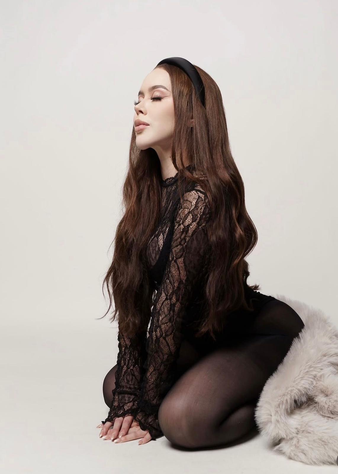 Escort - WENDY - Ibiza Tops